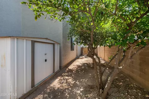 Exterior - 486 E Windsor Dr, Gilbert, AZ 85296 photo 8 of 8