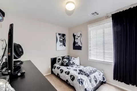 Bedroom - 4272 E Jasper Dr, Gilbert, AZ 85296 photo 4 of 5