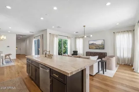 10471 W Quail Ave, Peoria, AZ 85382