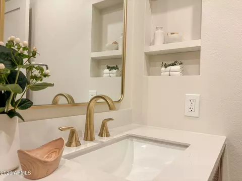 Bath - 2741 E Sylvia St, Phoenix, AZ 85032 photo 3 of 3