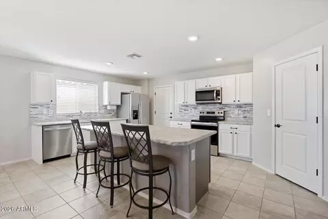 36859 N El Morro Trl, San Tan Valley, AZ 85140