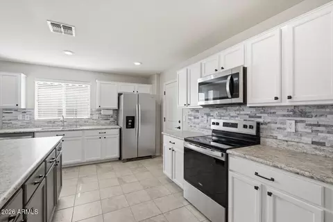 36859 N El Morro Trl, San Tan Valley, AZ 85140