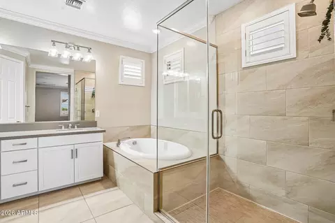 Bath - 1682 S Henry Ln, Gilbert, AZ 85295 photo 1 of 6