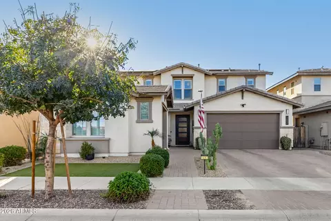 Exterior - 1682 S Henry Ln, Gilbert, AZ 85295 photo 2 of 20
