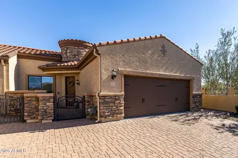 1805 N Red Clf, Mesa, AZ 85207 photo 5