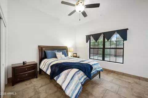 Bedroom - 522 W Marlette Ave, Phoenix, AZ 85013 photo 3 of 4