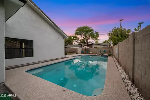 Exterior - 522 W Marlette Ave, Phoenix, AZ 85013 photo 5 of 6