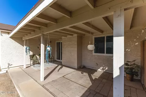 Exterior - 10016 N 65th Ln, Glendale, AZ 85302 photo 4 of 5