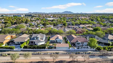 View/Area - 2860 E Camellia Dr, Gilbert, AZ 85296 photo 10 of 12