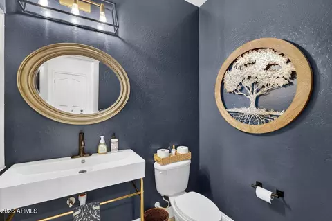Bath - 2860 E Camellia Dr, Gilbert, AZ 85296 photo 4 of 5