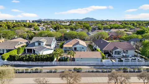 View/Area - 2860 E Camellia Dr, Gilbert, AZ 85296 photo 7 of 12