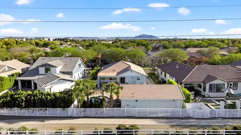 View/Area - 2860 E Camellia Dr, Gilbert, AZ 85296 photo 4 of 12