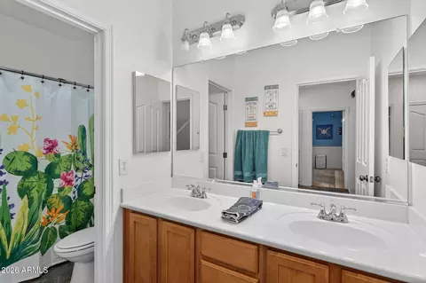 Bath - 2860 E Camellia Dr, Gilbert, AZ 85296 photo 3 of 5