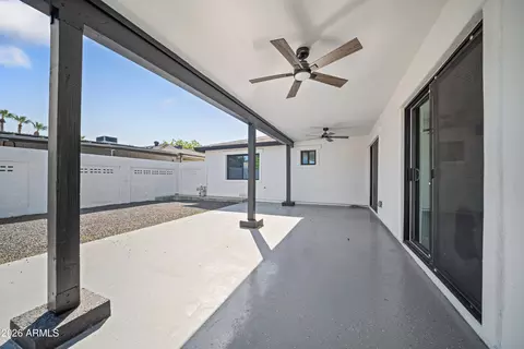 Exterior - 106 El Camino Dr, Phoenix, AZ 85020 photo 5 of 13