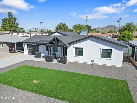 Exterior - 106 El Camino Dr, Phoenix, AZ 85020 photo 9 of 13