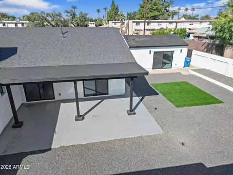 Exterior - 106 El Camino Dr, Phoenix, AZ 85020 photo 8 of 13
