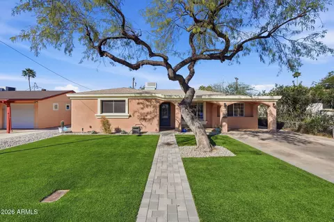 2422 N 37th St, Phoenix, AZ 85008
