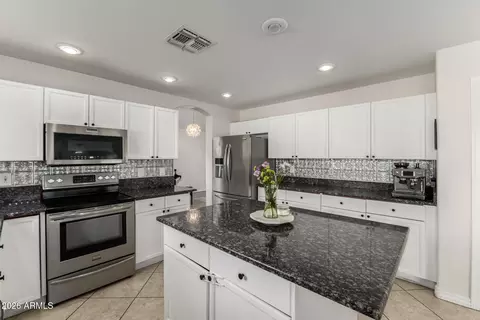 Kitchen - 1466 E Bruce Ave, Gilbert, AZ 85234 photo 1 of 4