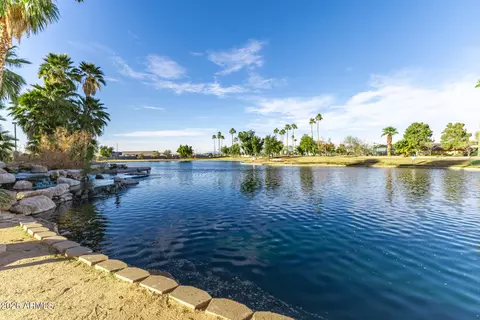 View/Area - 1466 E Bruce Ave, Gilbert, AZ 85234 photo 3 of 4