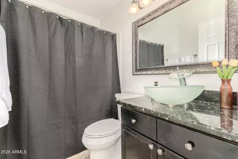 Bath - 1466 E Bruce Ave, Gilbert, AZ 85234 photo 1 of 3