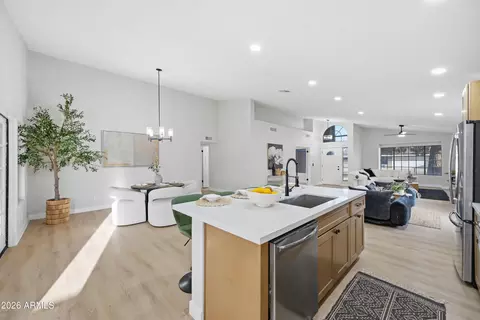 Kitchen - 1455 E Brentrup Dr, Tempe, AZ 85283 photo 2 of 3