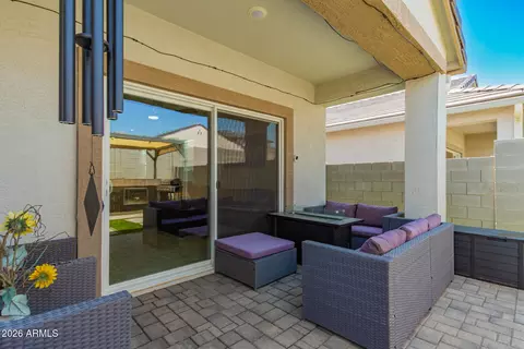 Exterior - 2004 W Sandoval Ave, Apache Junction, AZ 85120 photo 3 of 5