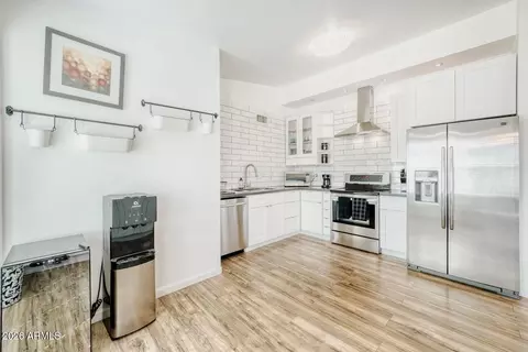 Kitchen - 4209 E Acoma Dr, Phoenix, AZ 85032 photo 1 of 1