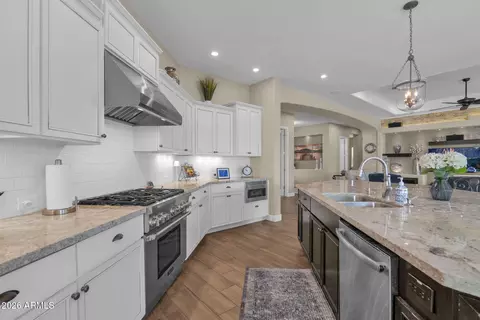 Kitchen - 3746 E Azalea Dr, Gilbert, AZ 85298 photo 6 of 9