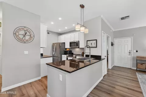 7009 E Acoma Dr #1140, Scottsdale, AZ 85254