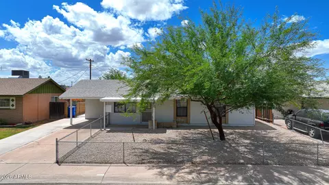 Exterior - 8201 W Earll Dr, Phoenix, AZ 85033 photo 8 of 8