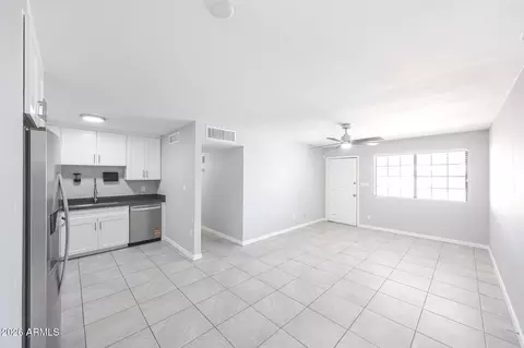 Living - 8201 W Earll Dr, Phoenix, AZ 85033 photo 1 of 7
