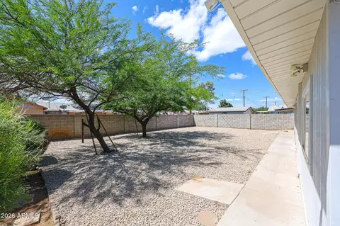 Exterior - 8201 W Earll Dr, Phoenix, AZ 85033 photo 2 of 8