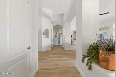 Entry Way - 770 S Ocean Dr, Gilbert, AZ 85233 photo 2 of 2