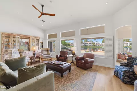 Living - 770 S Ocean Dr, Gilbert, AZ 85233 photo 3 of 4