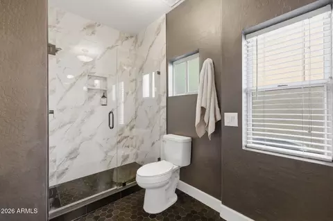 Bath - 770 S Ocean Dr, Gilbert, AZ 85233 photo 2 of 6