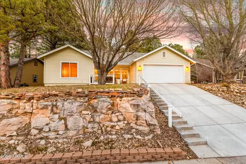 1017 W Lil Ben Trl, Flagstaff, AZ 86005