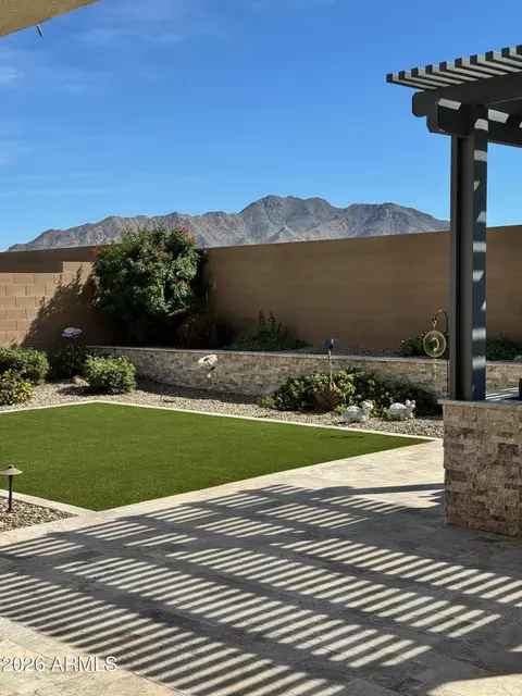 1867 E Gillcrest Rd, Gilbert, AZ 85298