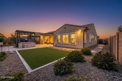 Exterior - 1867 E Gillcrest Rd, Gilbert, AZ 85298 photo 6 of 9