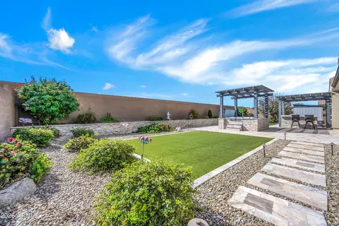 Exterior - 1867 E Gillcrest Rd, Gilbert, AZ 85298 photo 7 of 9