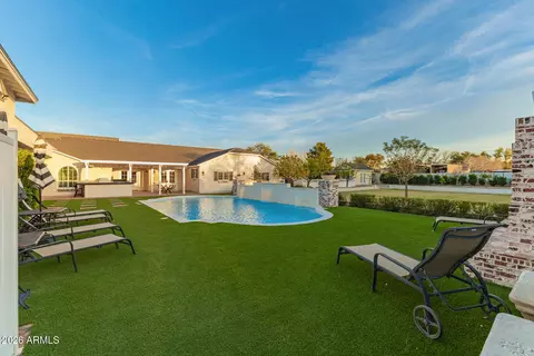 Exterior - 2035 E Haven Cir S, Gilbert, AZ 85298 photo 14 of 25