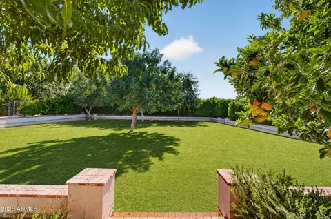 Exterior - 2035 E Haven Cir S, Gilbert, AZ 85298 photo 9 of 25