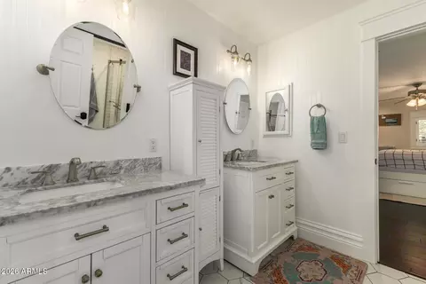 Bath - 2035 E Haven Cir S, Gilbert, AZ 85298 photo 9 of 11