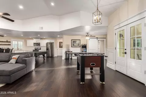 Entry Way - 2035 E Haven Cir S, Gilbert, AZ 85298 photo 7 of 10