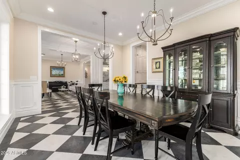 Dining - 2035 E Haven Cir S, Gilbert, AZ 85298 photo 2 of 3