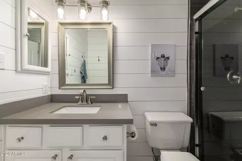 Bath - 2035 E Haven Cir S, Gilbert, AZ 85298 photo 6 of 11