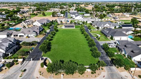 View/Area - 2035 E Haven Cir S, Gilbert, AZ 85298 photo 3 of 3