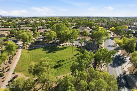 View/Area - 370 E Canyon Creek Dr, Gilbert, AZ 85295 photo 6 of 9