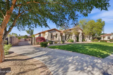 Exterior - 370 E Canyon Creek Dr, Gilbert, AZ 85295 photo 17 of 18