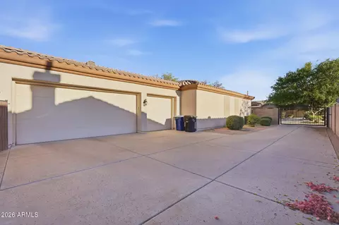 Exterior - 370 E Canyon Creek Dr, Gilbert, AZ 85295 photo 12 of 18