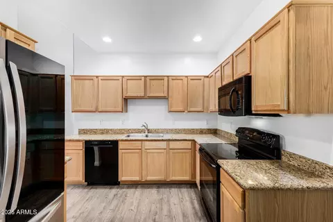 Kitchen - 2565 E Southern Ave #24, Mesa, AZ 85204 photo 2 of 2